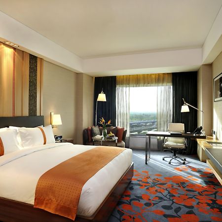 Holiday Inn New Delhi Mayur Vihar Noida By Ihg Nova Deli Quarto foto A room at the hotel