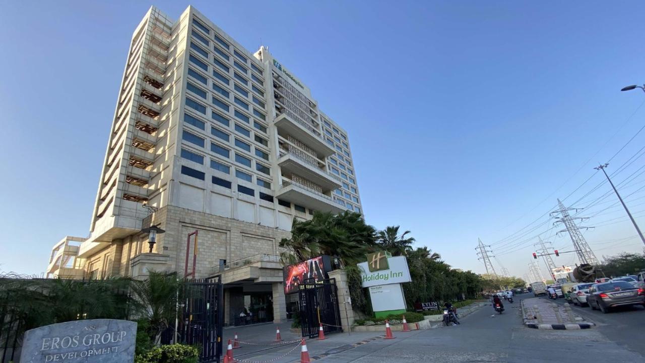 Holiday Inn New Delhi Mayur Vihar Noida By Ihg Nova Deli Exterior foto The Green Square