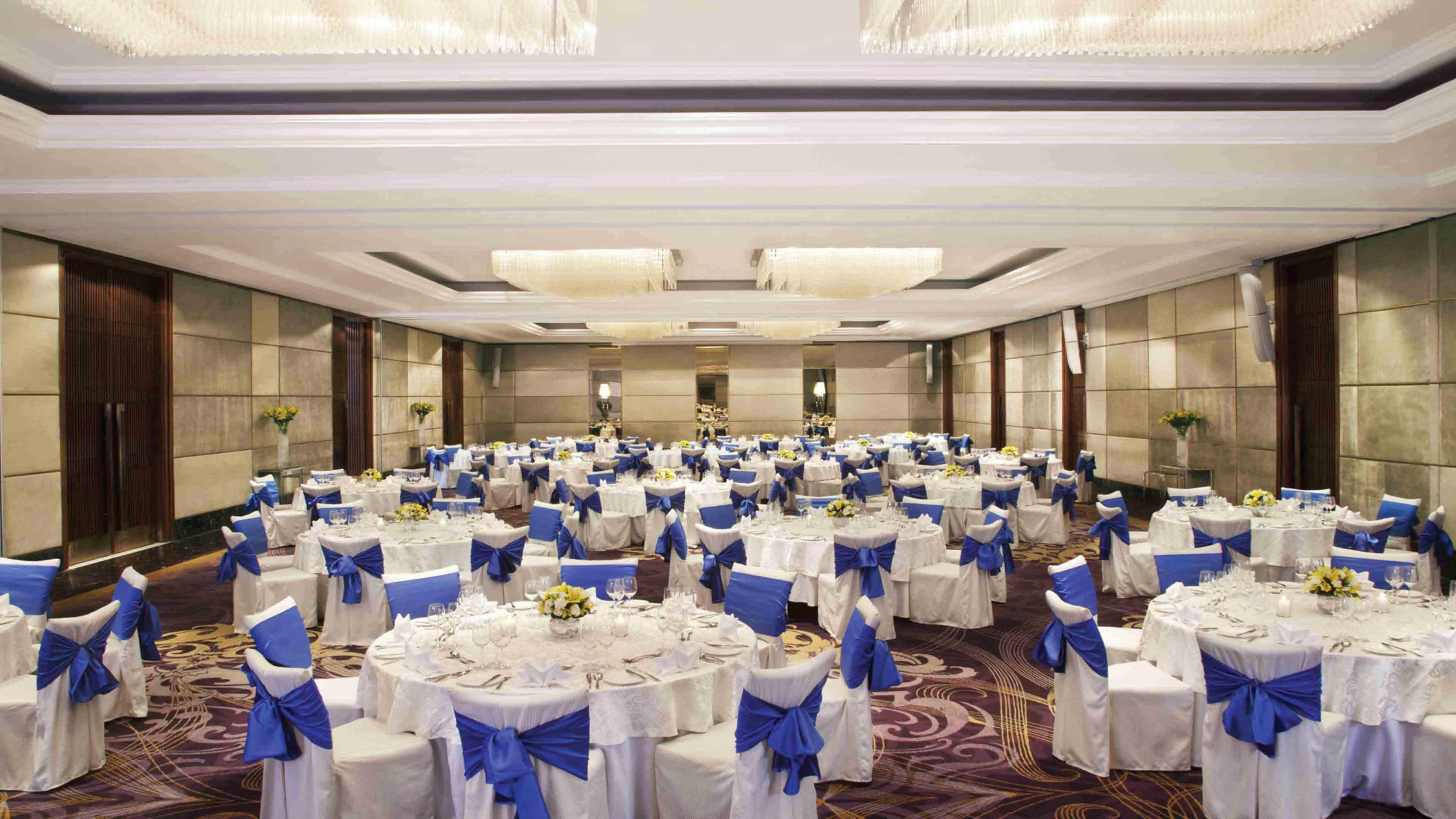 Holiday Inn New Delhi Mayur Vihar Noida By Ihg Nova Deli Exterior foto The ballroom